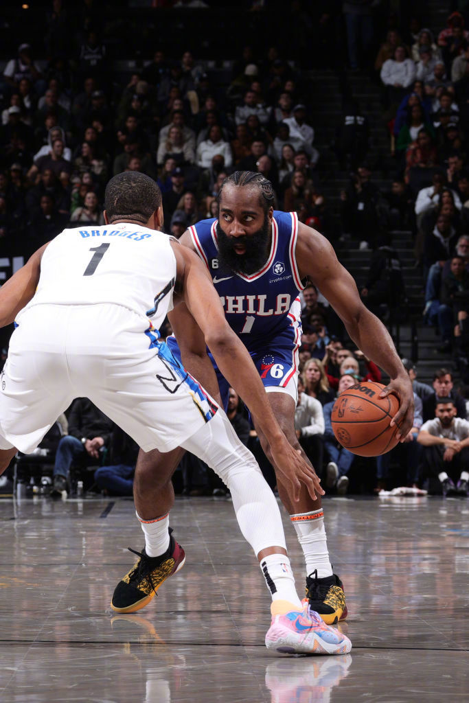 威廉希尔中文站-篮网主场失利,斯宾塞-丁维迪全场21分抢眼表现