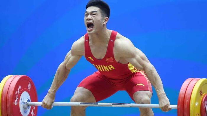 威廉希尔中文站-举重男子61公斤级中国选手实现两个项目零失误，遥遥领先