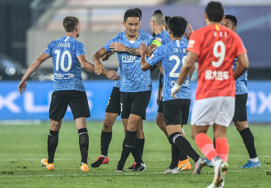 大连锦标主场轻取南通华奥,稳居积分榜前列 大连锦标主场轻取南通华奥,稳居积分榜前列