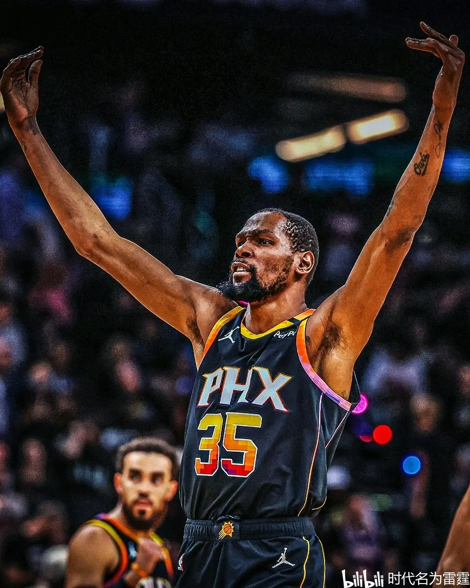 威廉希尔官网-骑士队大胜火箭,逆转胜利引发球迷狂欢